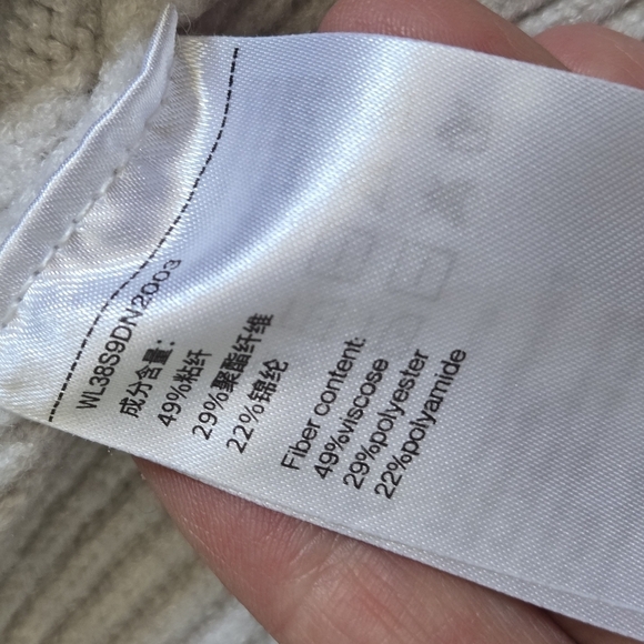 Urban revivo floral embroidered cardigan off white button down bell sleeve sz 4 - Picture 9 of 10